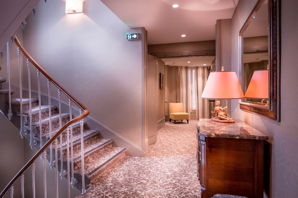 Balmoral Champs Elysees Paris Bagian luar foto